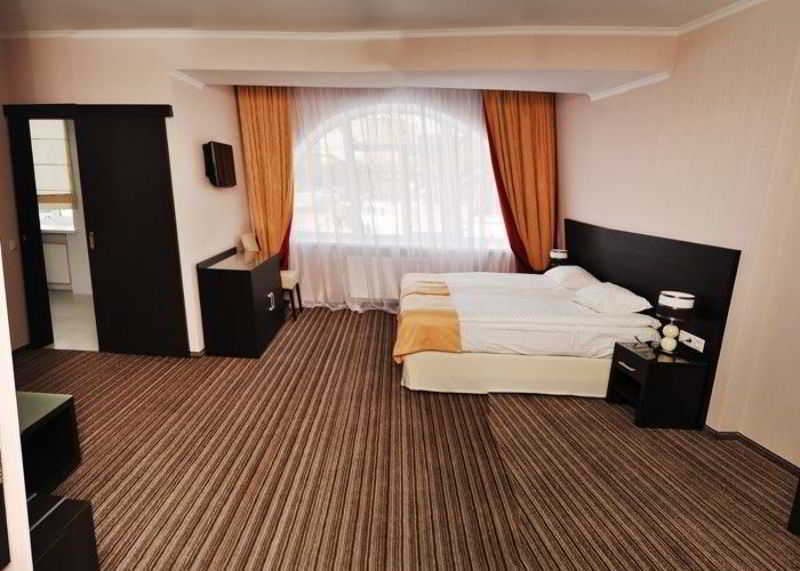 Optima Cherkasy Hotel 외부 사진