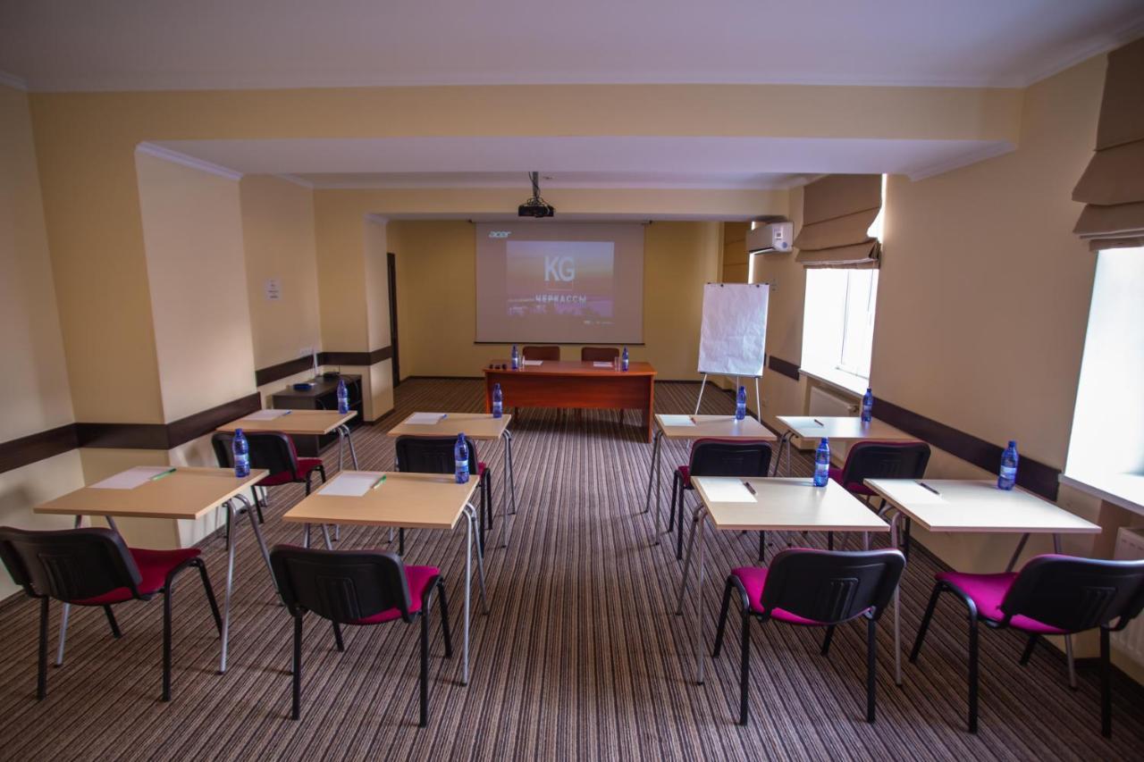 Optima Cherkasy Hotel 외부 사진